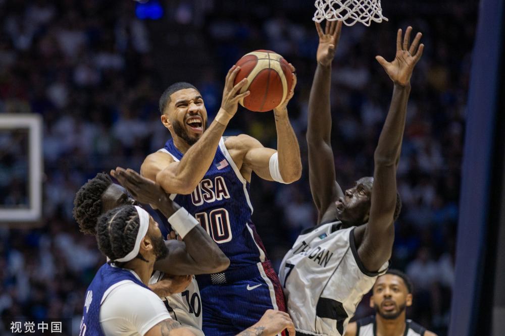 定在他身上 定在他身上