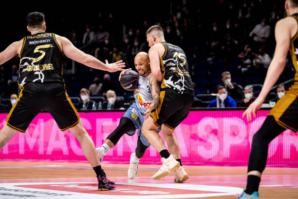 具有冲击力 具有冲击力