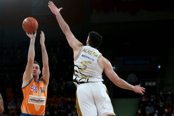 洲杯开门红 洲杯开门红