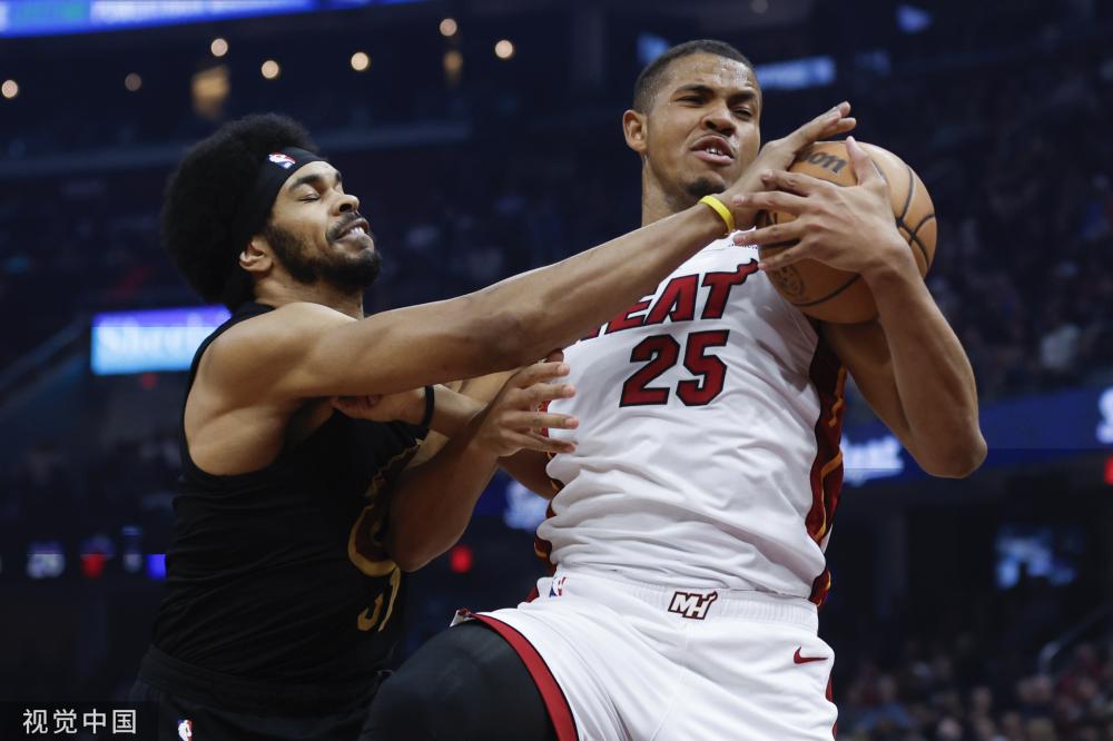 而且持球突 而且持球突