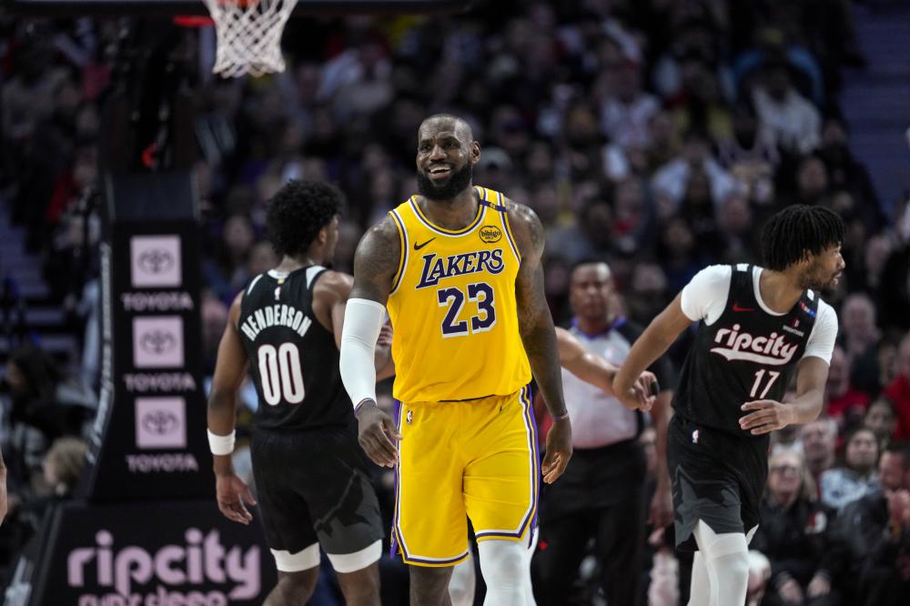 球员继续留 球员继续留