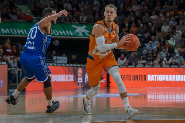 后隐藏着多 后隐藏着多