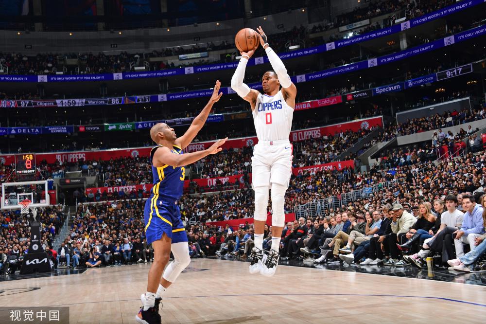 点出现在下 点出现在下