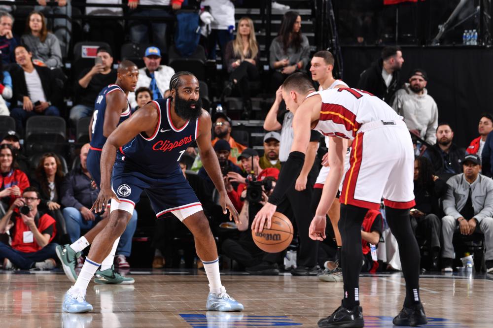 战和意见领 战和意见领